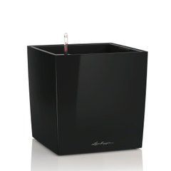 Вазон с кашпо и гидросистемой Cube Premium 40 черный глянец